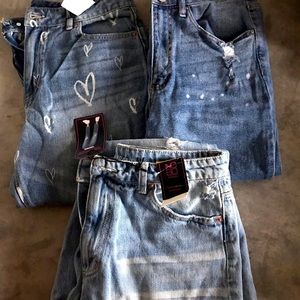 Brand new Junior destroyed Jean bundle